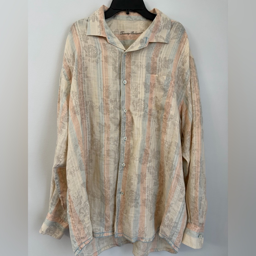 Tommy Bahama long sleeve button-down shirt with a floral pattern. A944